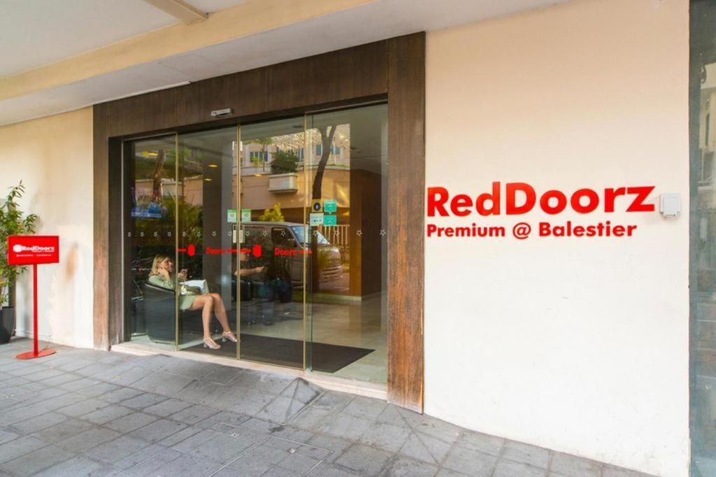Reddoorz Premium @ Balestier Hotel Singapore Ngoại thất bức ảnh