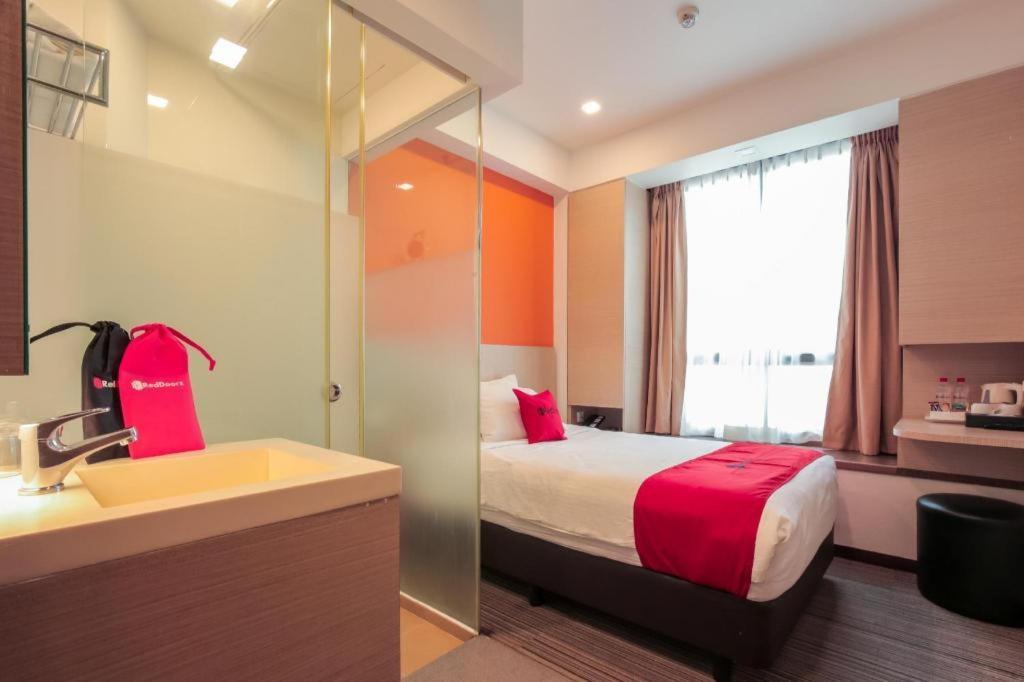 Reddoorz Premium @ Balestier Hotel Singapore Ngoại thất bức ảnh
