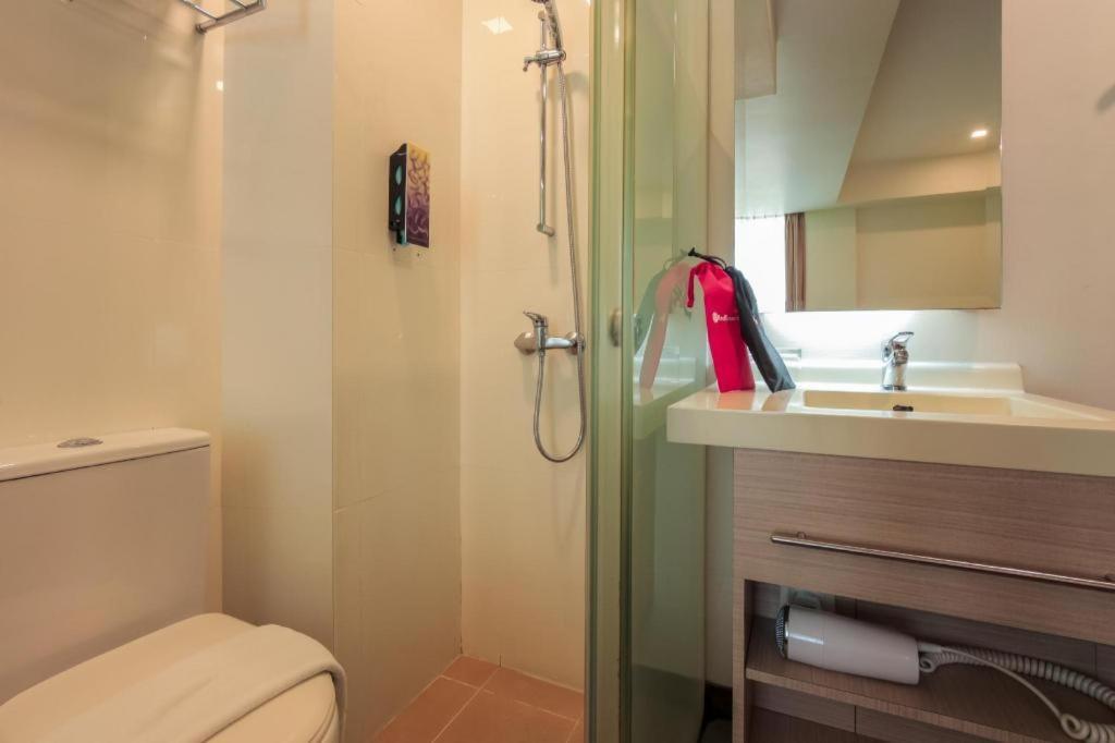 Reddoorz Premium @ Balestier Hotel Singapore Ngoại thất bức ảnh