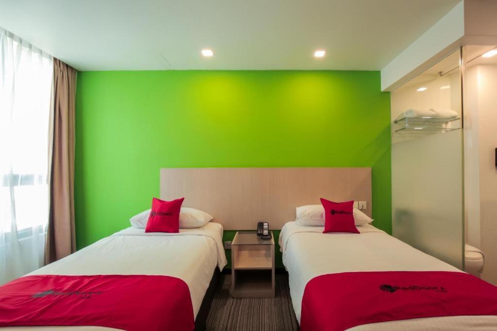 Reddoorz Premium @ Balestier Hotel Singapore Ngoại thất bức ảnh