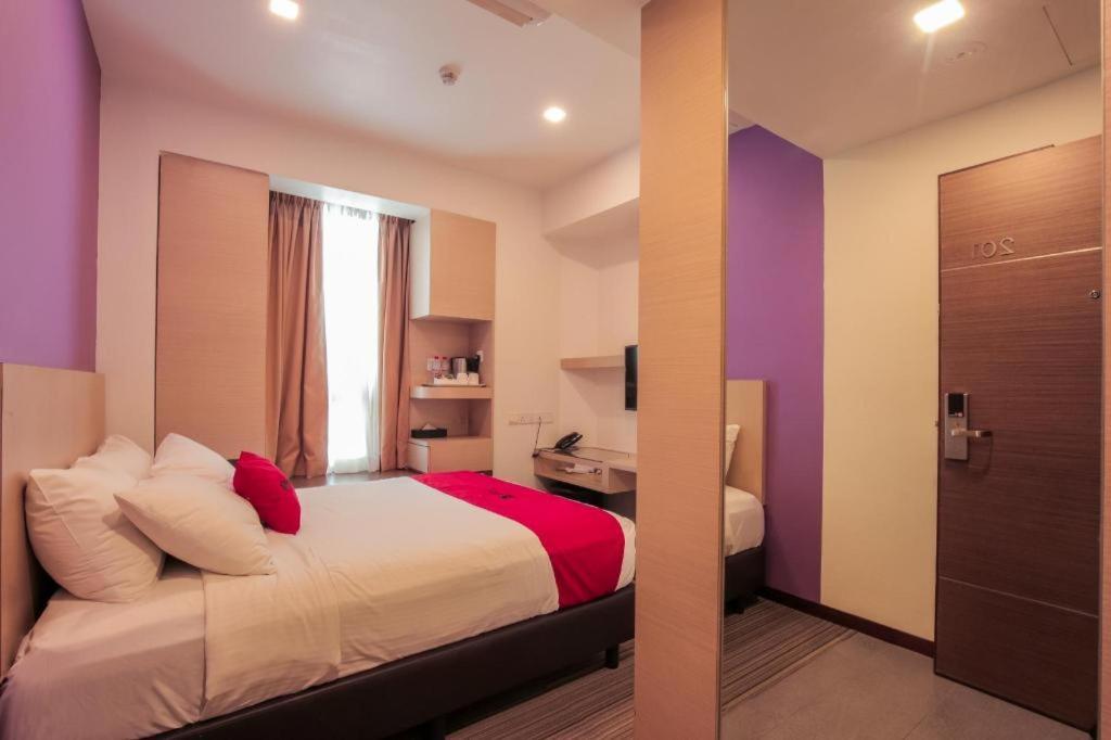 Reddoorz Premium @ Balestier Hotel Singapore Ngoại thất bức ảnh