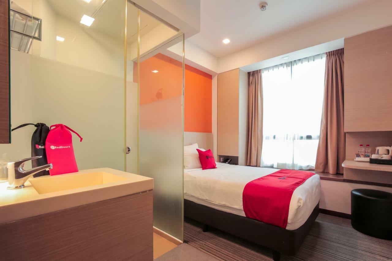Reddoorz Premium @ Balestier Hotel Singapore Phòng bức ảnh