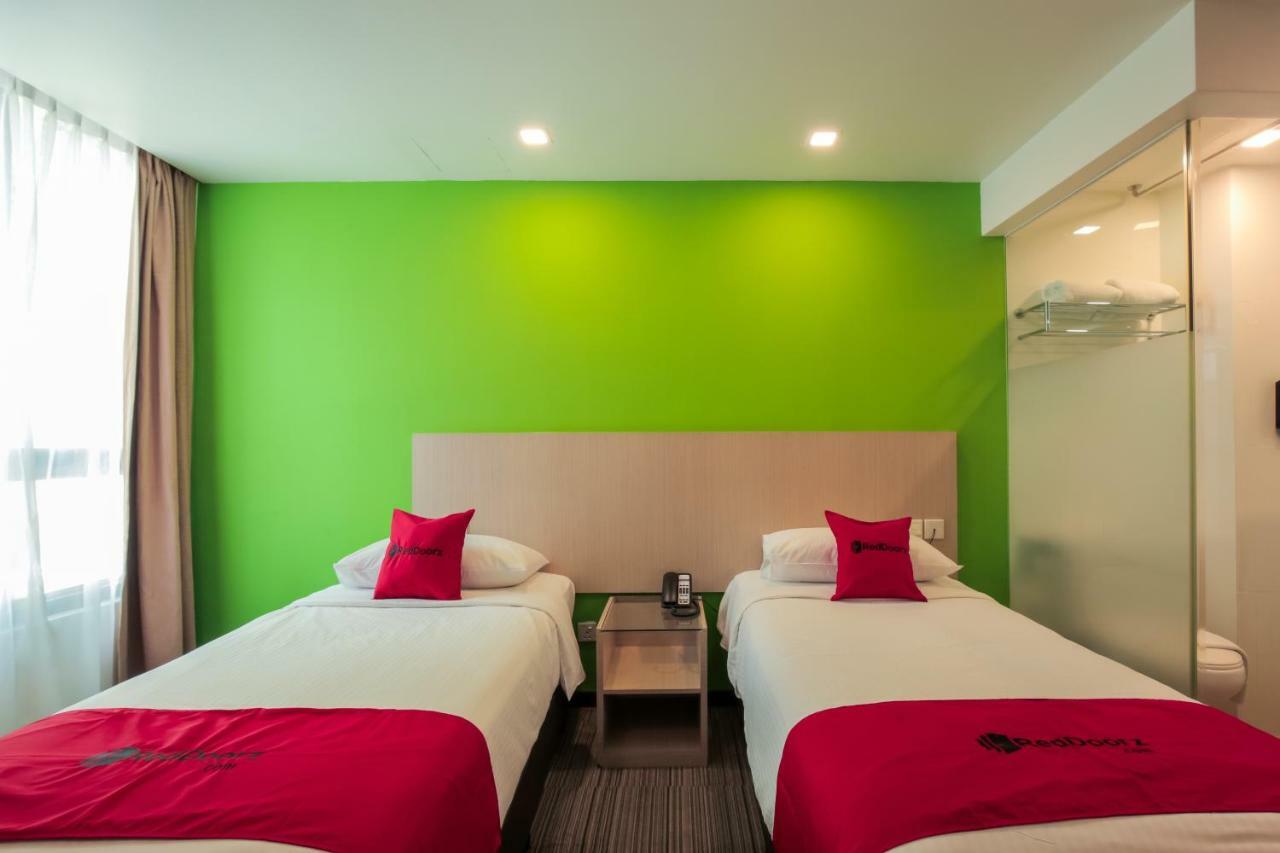 Reddoorz Premium @ Balestier Hotel Singapore Phòng bức ảnh